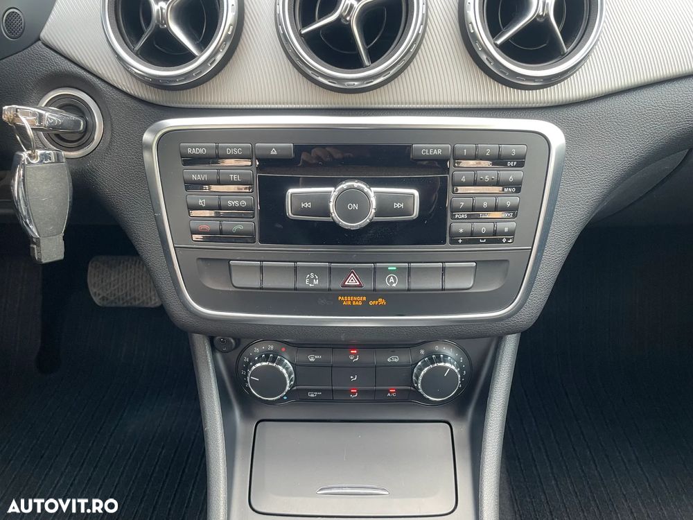 Mercedes-Benz GLA 200 d 7G-DCT Style - 23