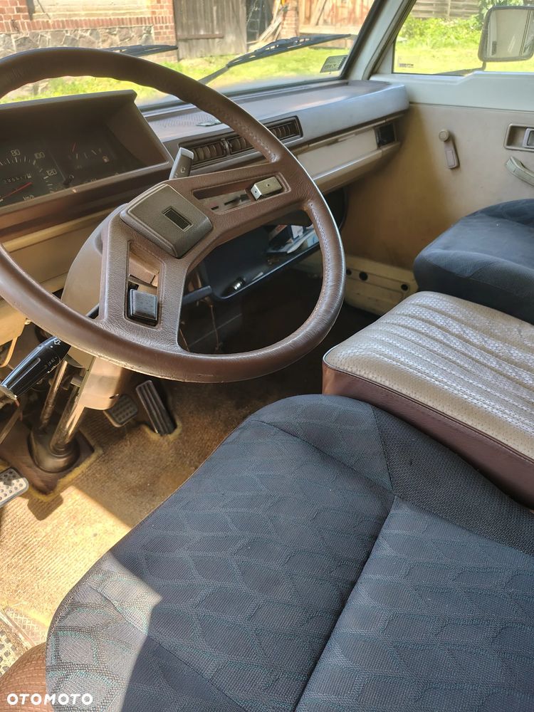 Mitsubishi L300 - 3