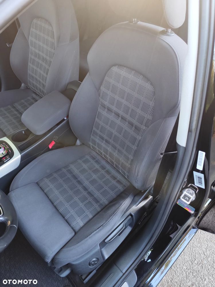 Audi A4 Limousine - 17