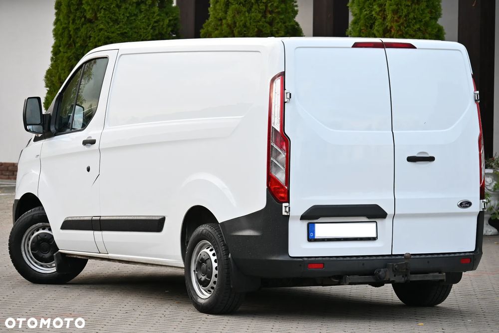 Ford TRANSIT CUSTOM - 21