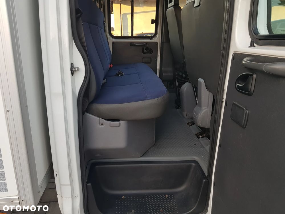 Iveco 35C15 Salon Polska, 7 osobowy + kontener - 12
