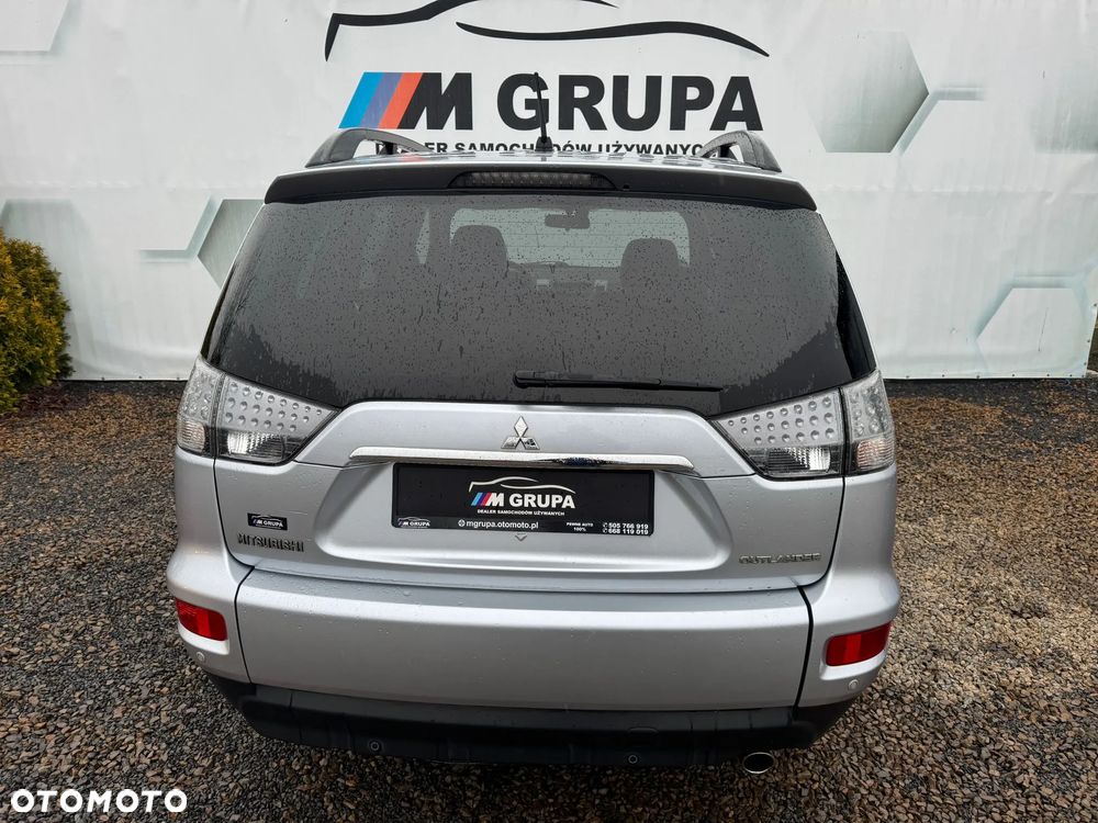 Mitsubishi Outlander - 15