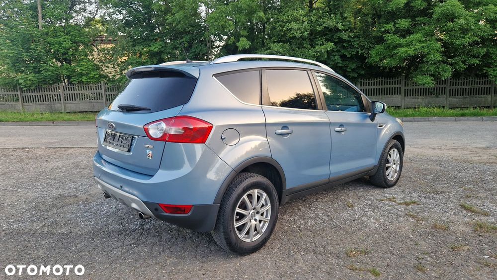 Ford Kuga 2.0 TDCi 4x4 Titanium - 4