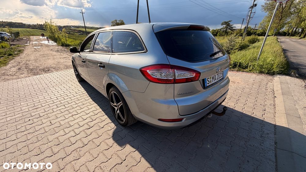 Ford Mondeo 2.0 TDCi Ghia - 21