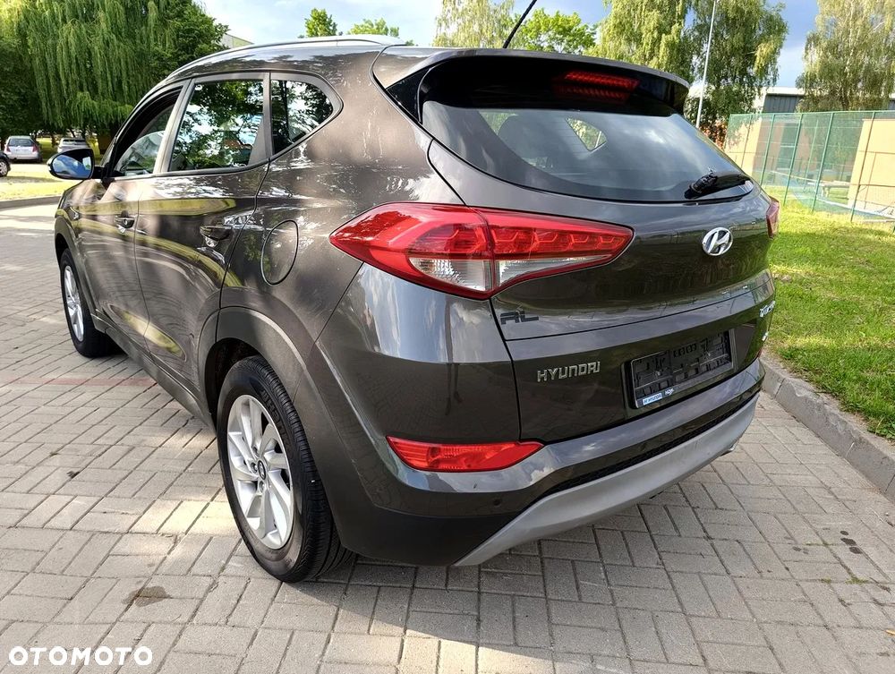 Hyundai Tucson 2.0 CRDi 4WD Passion Plus - 11