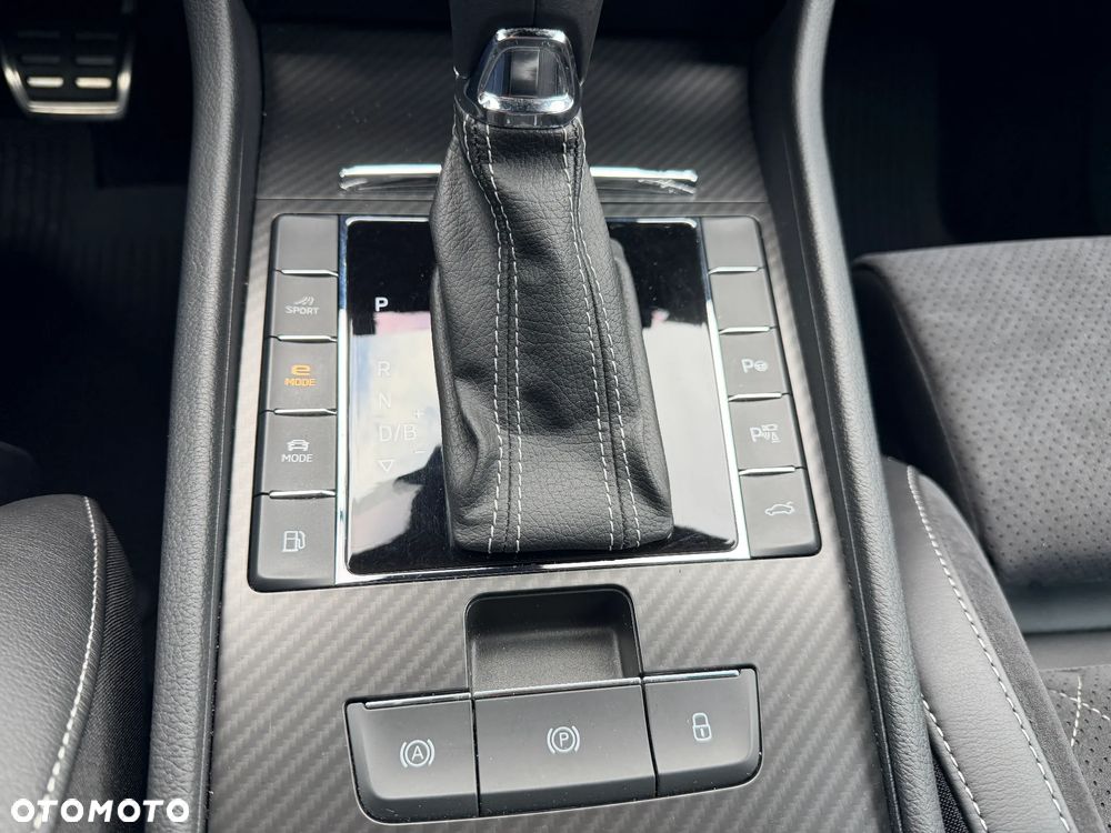 Skoda Superb 1.4 TSI Plug-In Hybrid Sportline DSG - 27