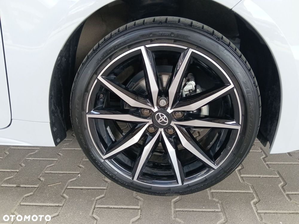 Toyota Corolla 1.8 Hybrid GR Sport Dynamic - 9