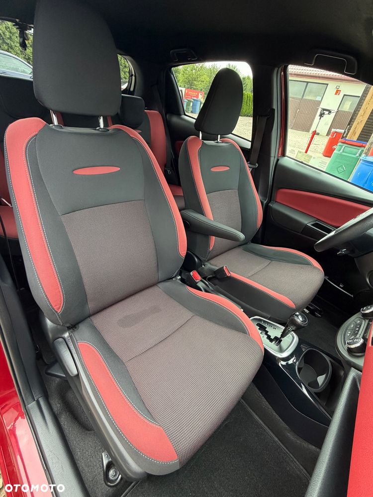 Toyota Yaris - 35