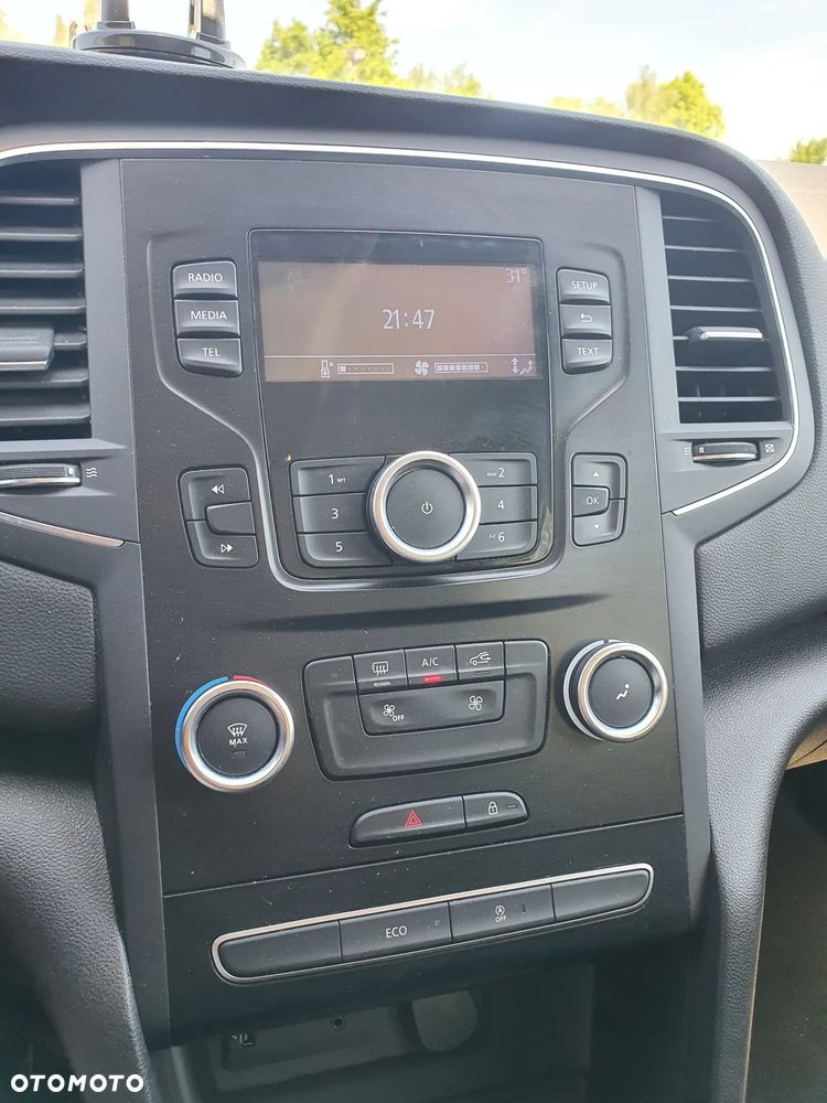 Renault Megane ENERGY TCe 100 LIFE - 15