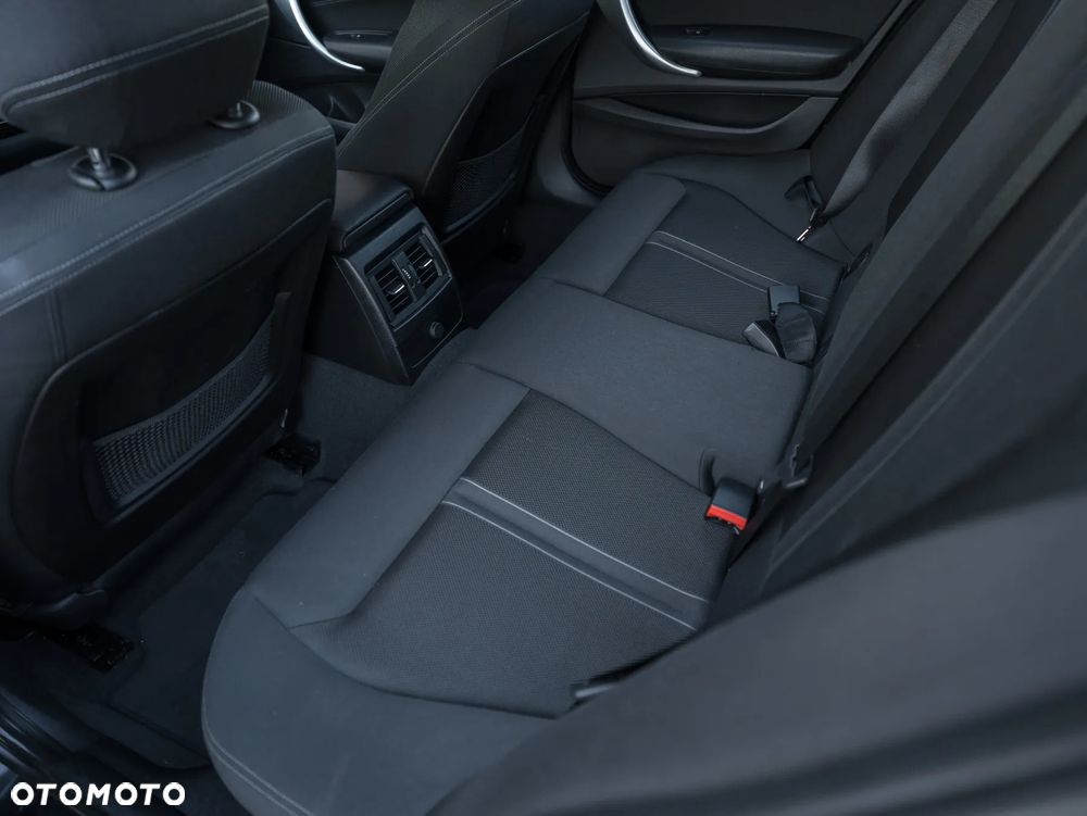 BMW Seria 1 116i Sport Line - 27