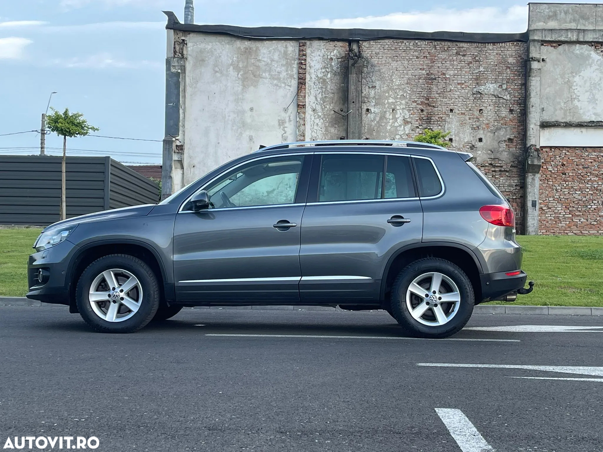 Volkswagen Tiguan 2.0 TDI DPF 4Motion DSG Exclusive - 24
