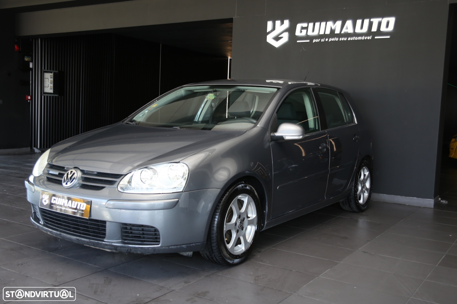 VW Golf 1.9 TDi BlueM. Confortline - 2