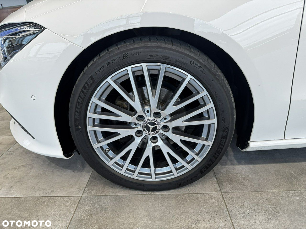 Mercedes-Benz CLA - 11