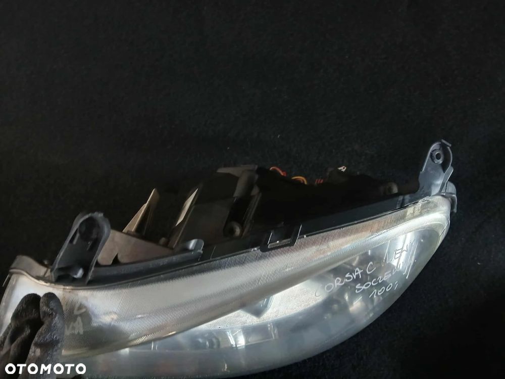Opel Corsa C Lampa przednia lewa soczewka - 4