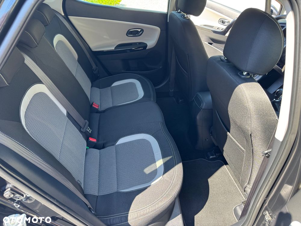 Kia Ceed 1.6 GDI Dream-Team Edition - 33