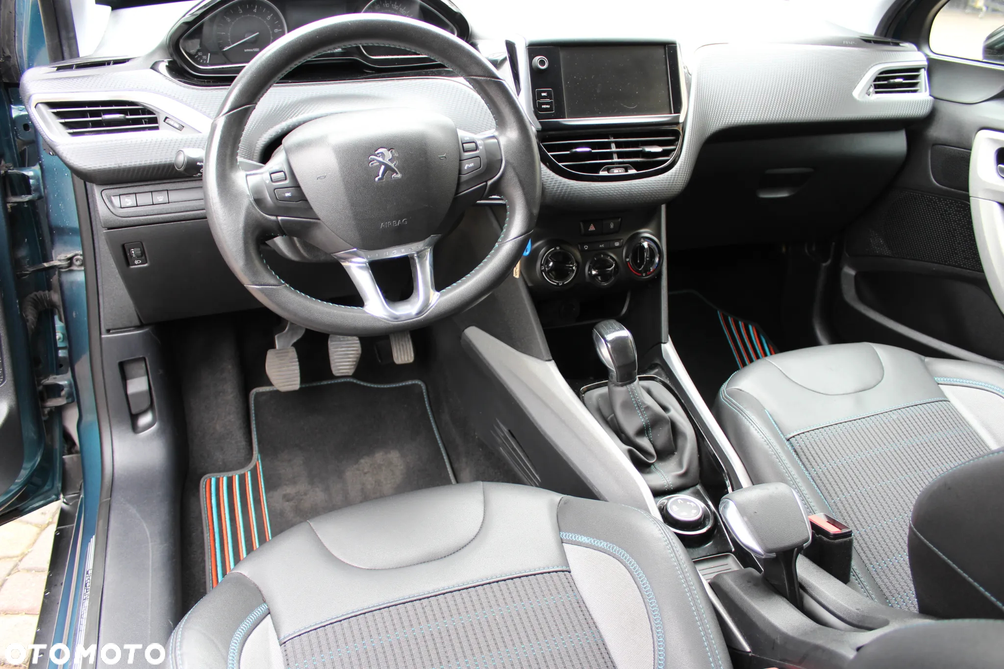 Peugeot 2008 - 17