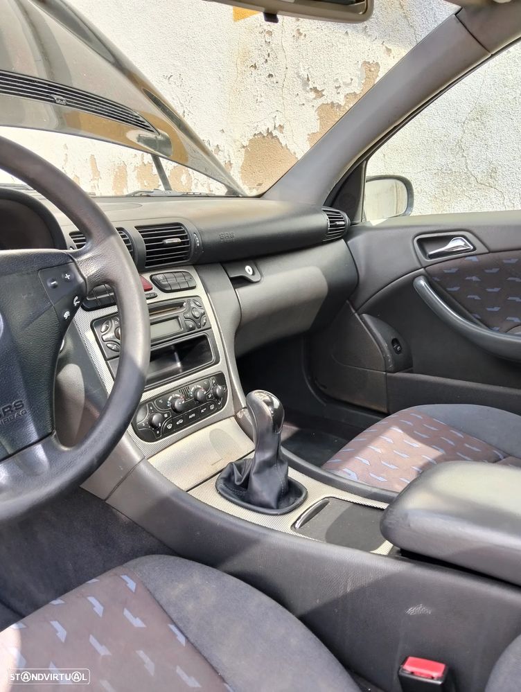 Mercedes-Benz C 220 CDi Sport Coupé Classic - 16