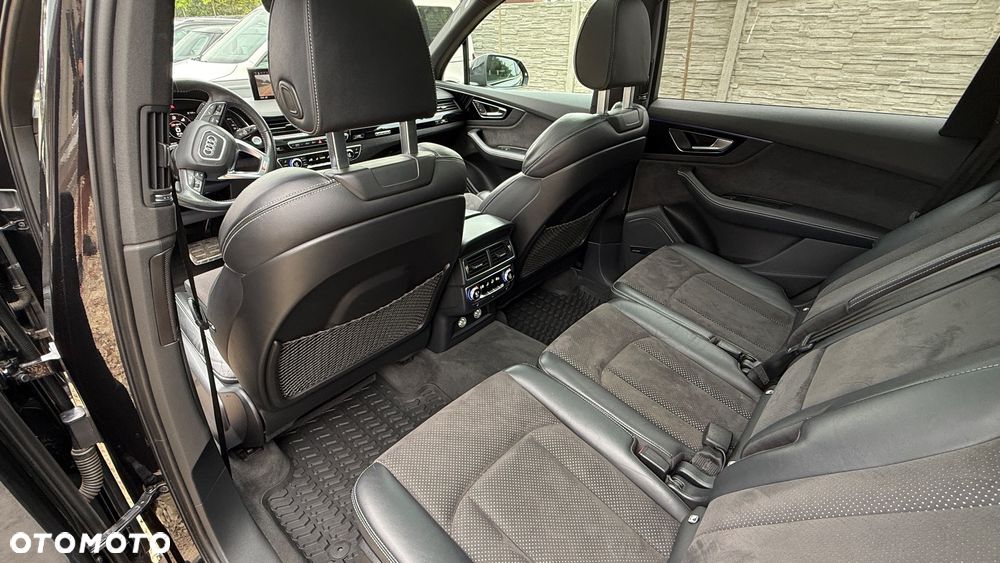 Audi Q7 50 TDI mHEV Quattro S Line Tiptr - 17