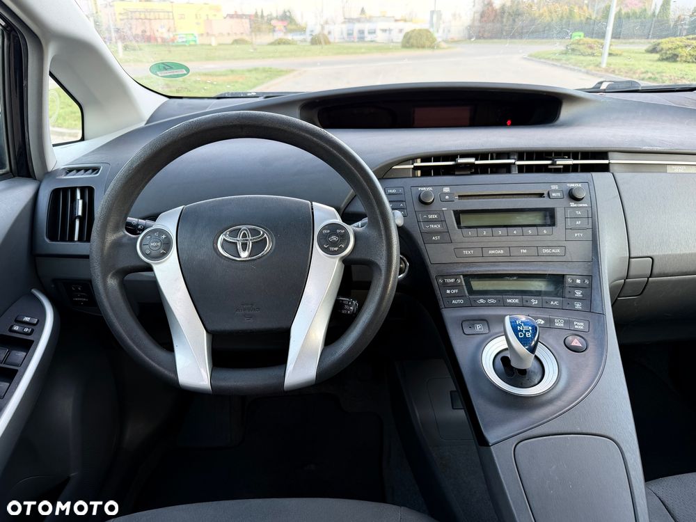 Toyota Prius 1.8 HSD Active - 12