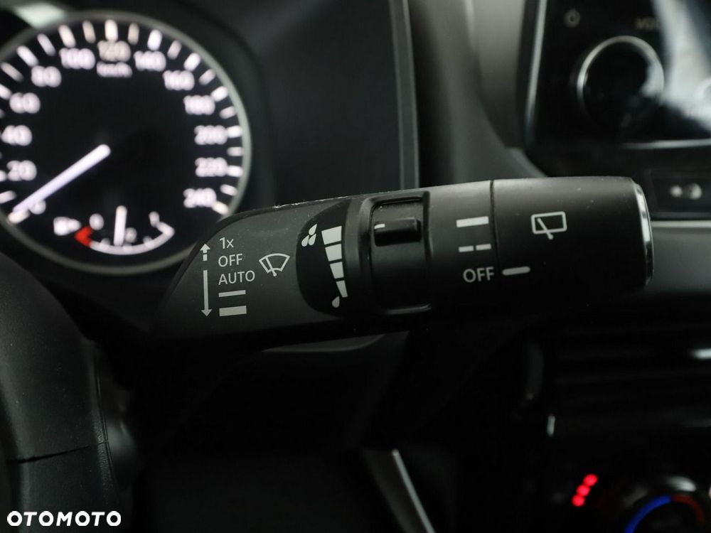 Nissan Qashqai 1.3 DIG-T mHEV N-Connecta - 33