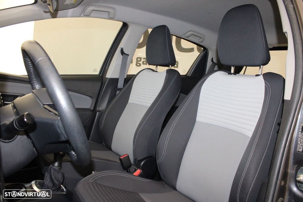 Toyota Yaris 1.0 VVT-i Comfort — fotografia 32
