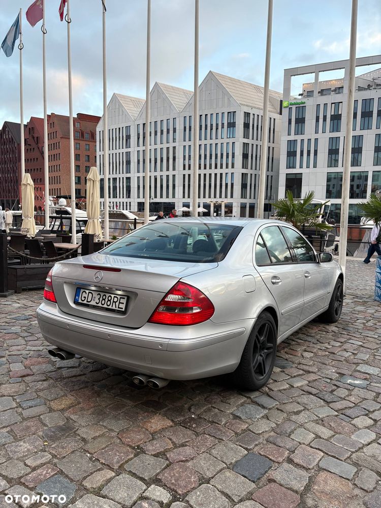 Mercedes-Benz Klasa E 240 Elegance - 3