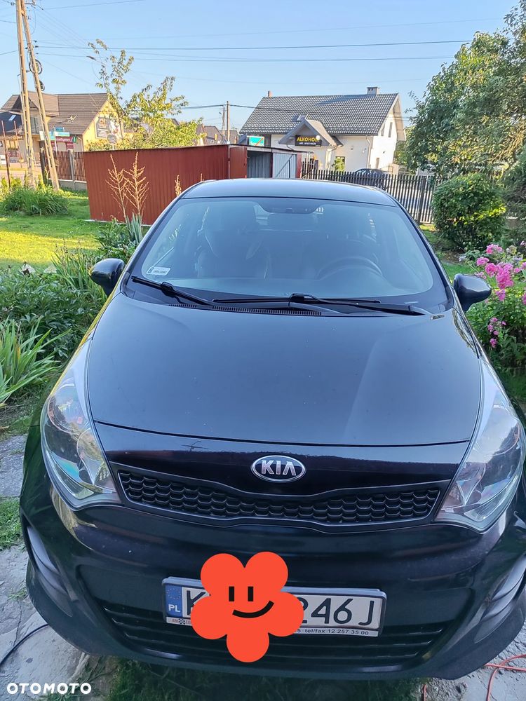 Kia Rio 1.2 L - 1