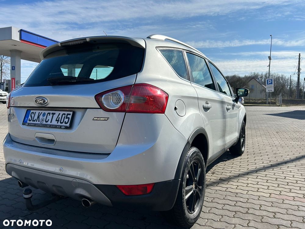 Ford Kuga 2.0 TDCi 2x4 Titanium - 25
