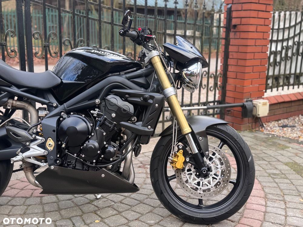 Triumph Street Triple - 10