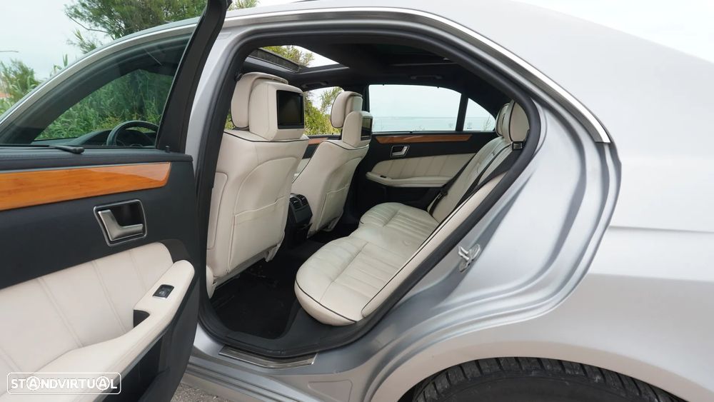 Mercedes-Benz E 300 Bluetec Hybrid Elegance - 31