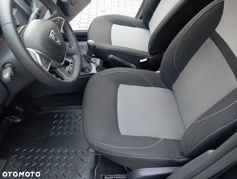Dacia Duster 1.6 SCe Laureate S&S - 25