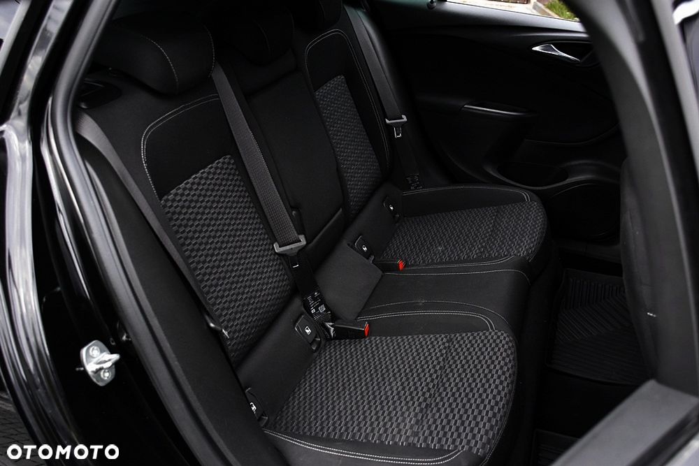 Opel Astra 1.6 CDTI DPF ecoFLEX TourerStart/Stop Exklusiv - 38