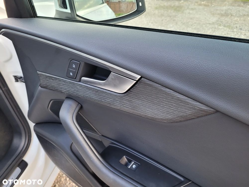 Audi A4 Limousine 2.0 TFSI ultra S tronic - 13