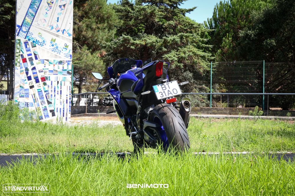 Yamaha R - 6