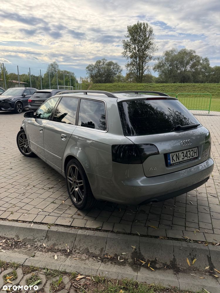 Audi A4 Avant - 4