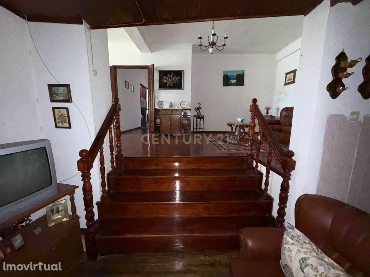 Casa T4 com Jardim e Adega em Vimioso - 53.000€ - Grande imagem: 5/34