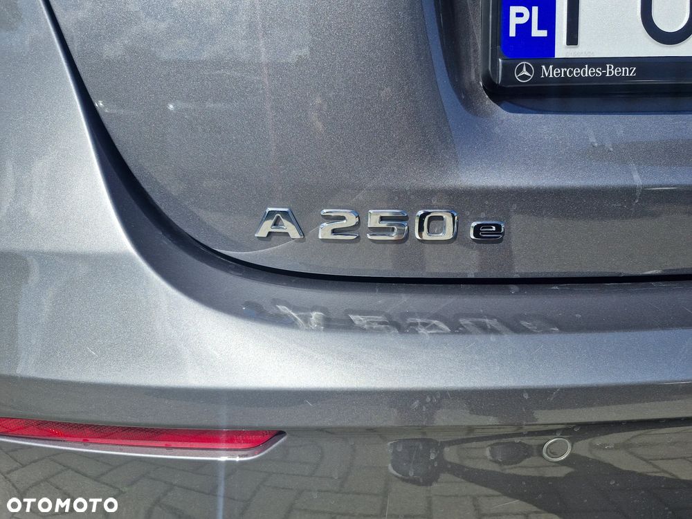 Mercedes-Benz Klasa A 250 E AMG Line 8G-DCT - 7