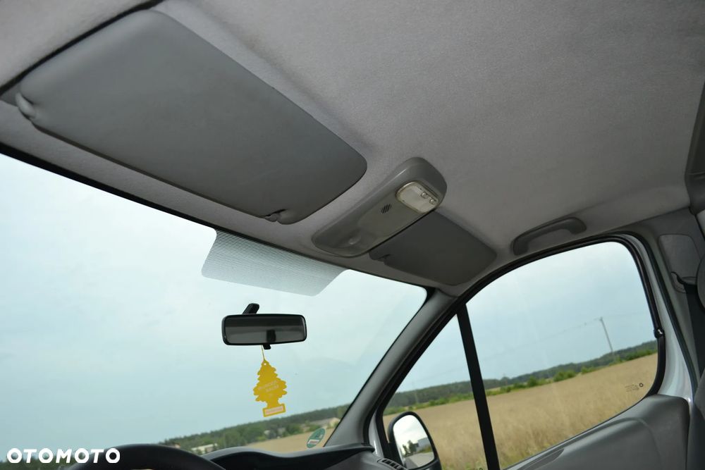 Renault Trafic - 13