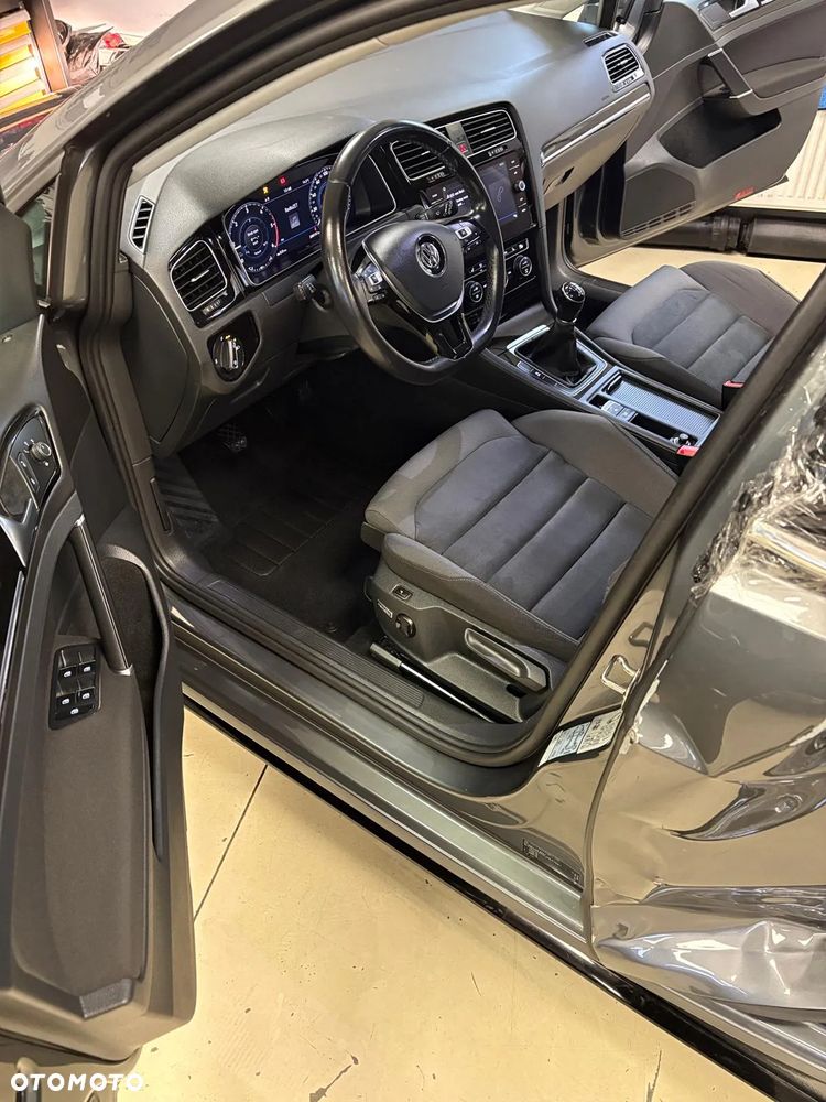 Volkswagen Golf 1.6 TDI (BlueMotion Technology) Comfortline - 21