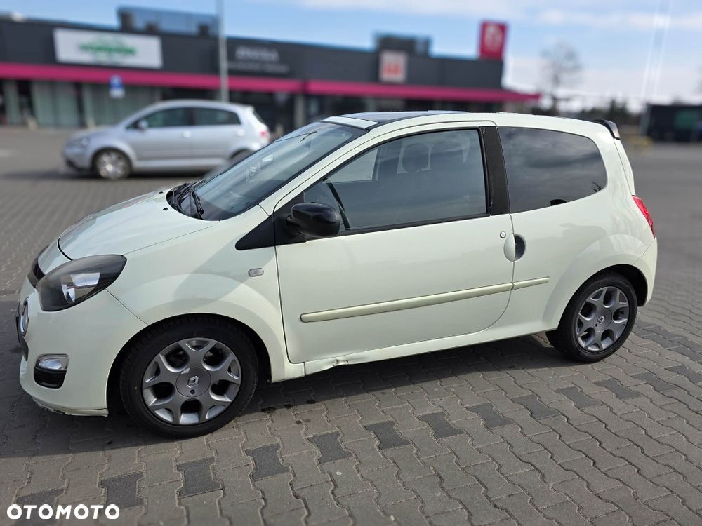 Renault Clio - 2
