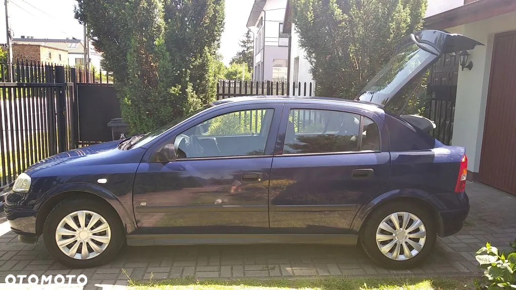 Opel Astra - 11