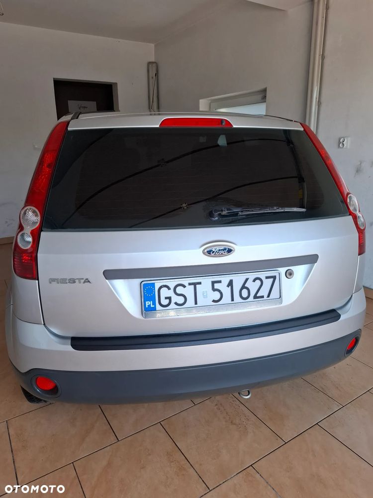 Ford Fiesta 1.3 Style - 8
