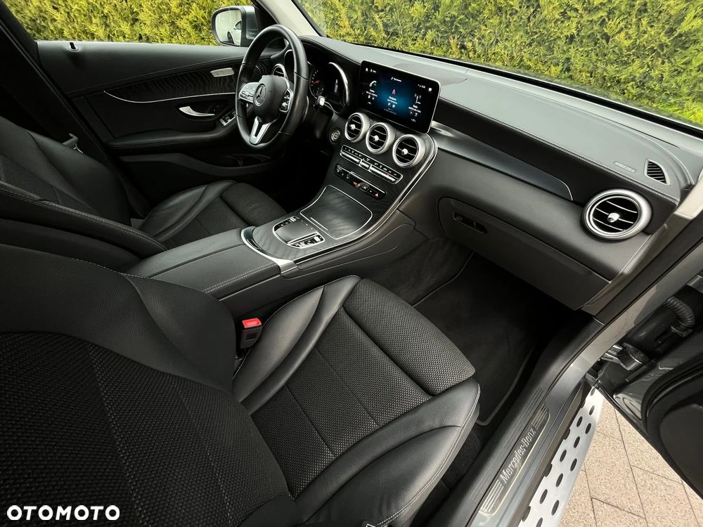 Mercedes-Benz GLC 300 e 4-Matic - 20
