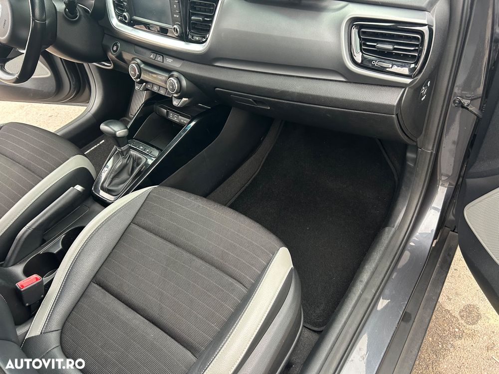 Kia Stonic 1.0 T-GDI 7DCT HP MHEV Trend - 30