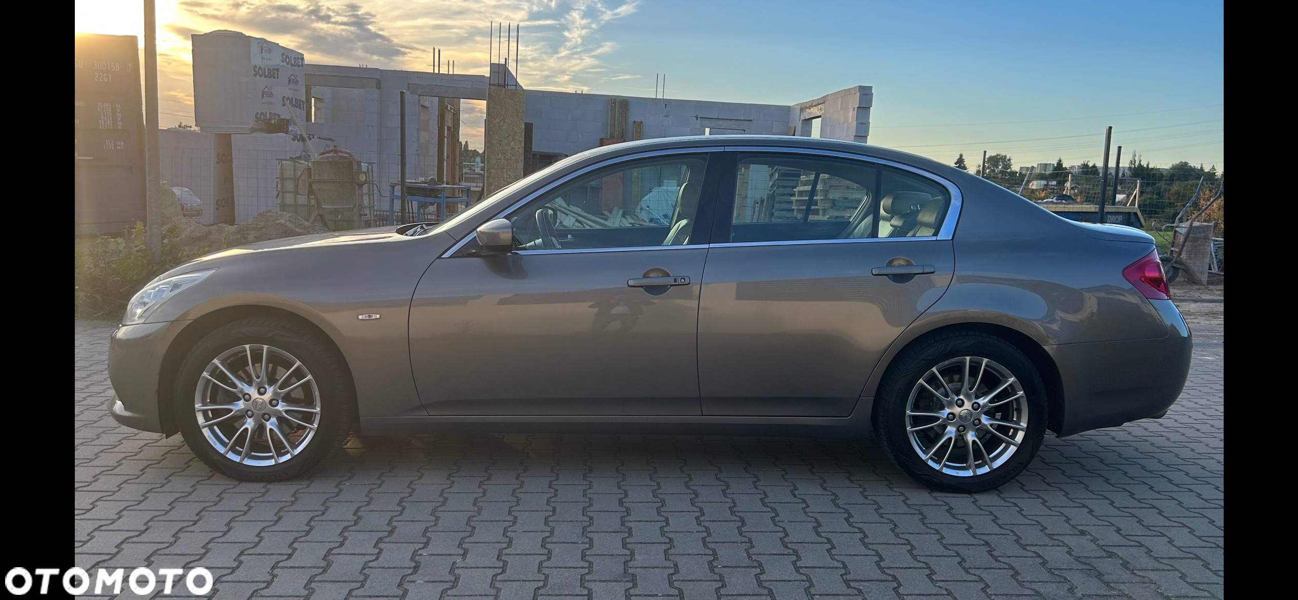Infiniti G G37 AWD - 5