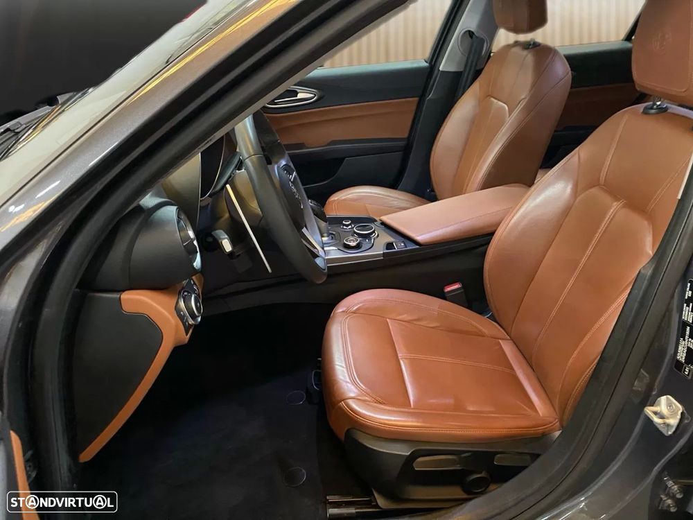 Alfa Romeo Giulia 2.2 D Super AT8 - 8
