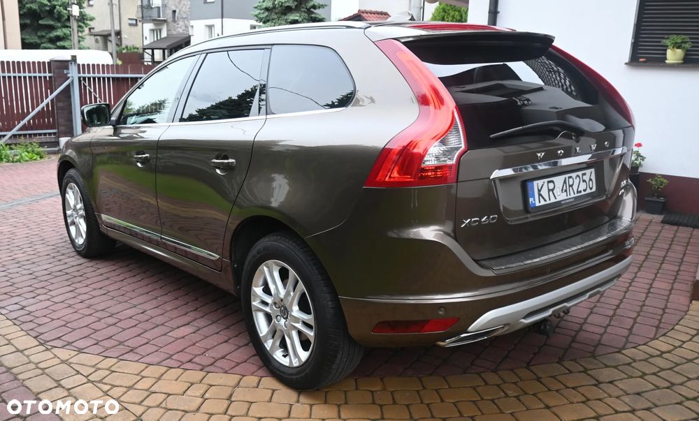 Volvo XC 60 D5 AWD Summum - 6