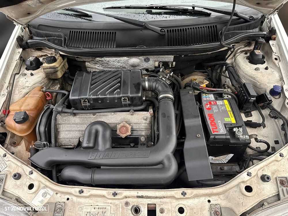 FIAT Punto I Hatchback (176) 1.7 TD Diesel 69 cv  51 kW 1994 - 1999 176 A3.000 - 3