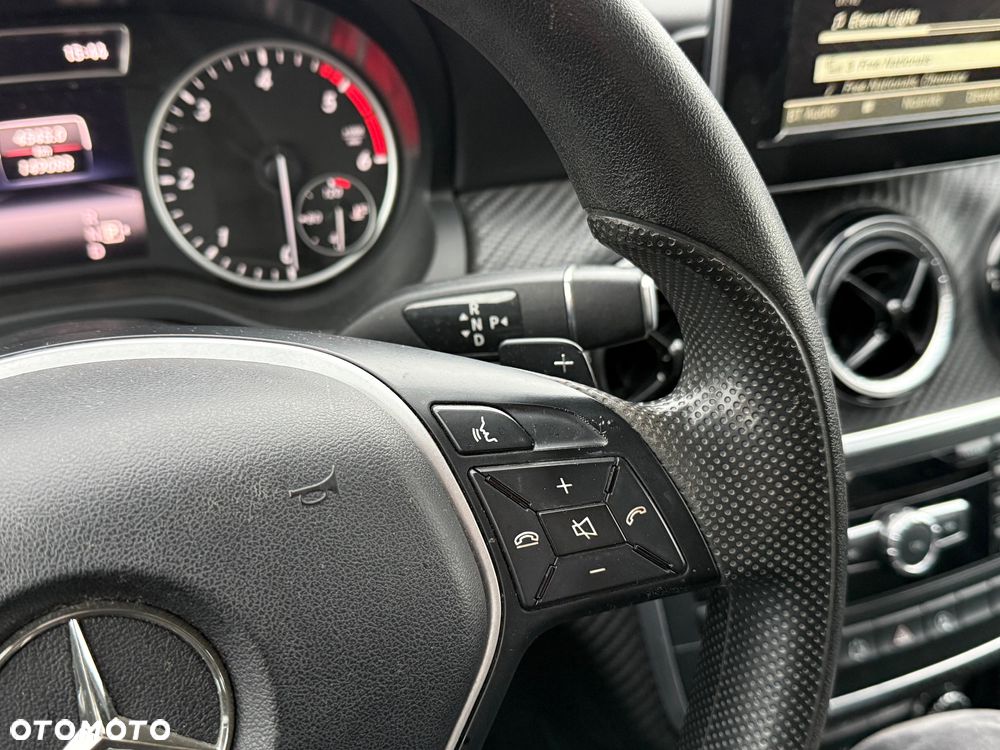 Mercedes-Benz GLA - 20