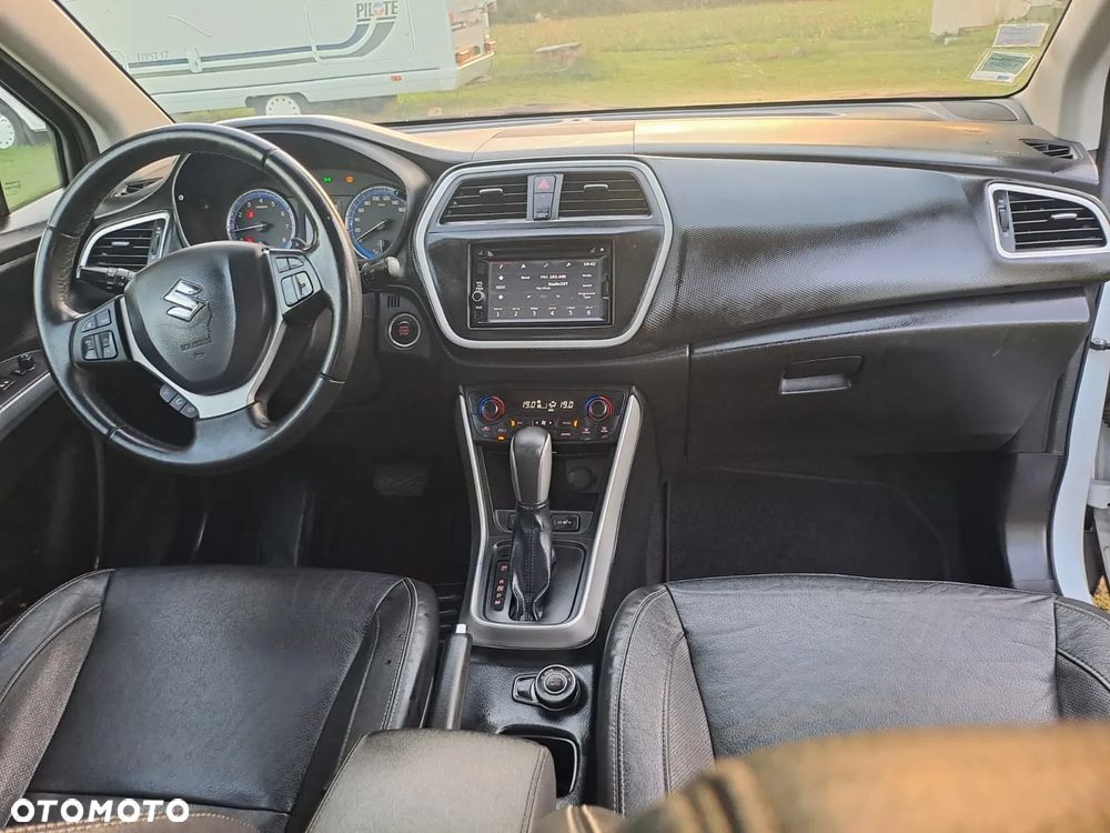 Suzuki SX4 S-Cross 1.6 VVT CVT 4x4 limited - 33